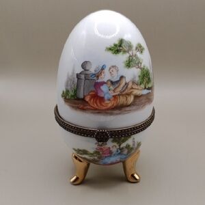 J.FURMANI PARIS MILANO Decorative Porcelain Egg with Romantic Scene